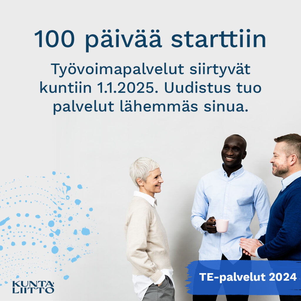 Kolme henkilöä seisten keskustelemassa. Tekstin pääotsikkona 100 päivää starttiin.